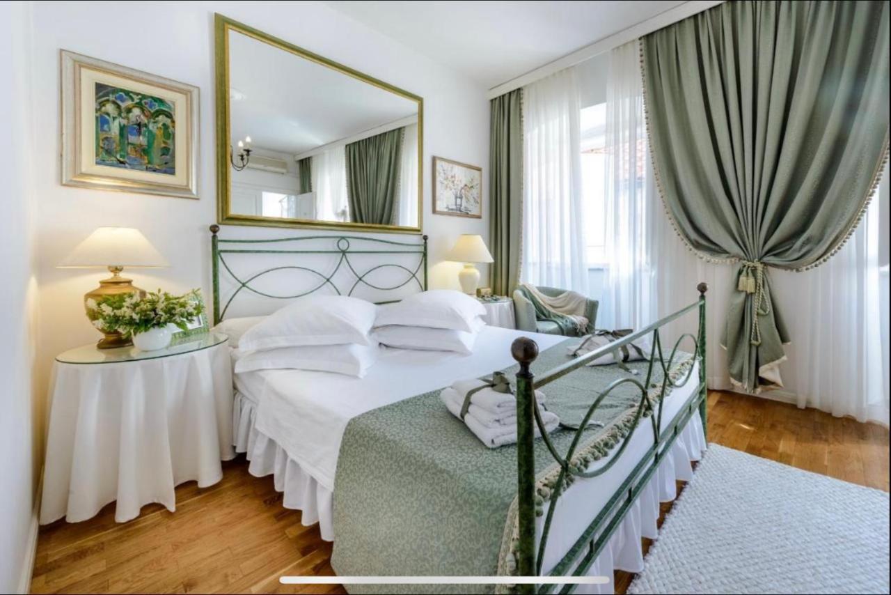Old Town Apartments Next To The Beach 2 Дубровник Екстериор снимка